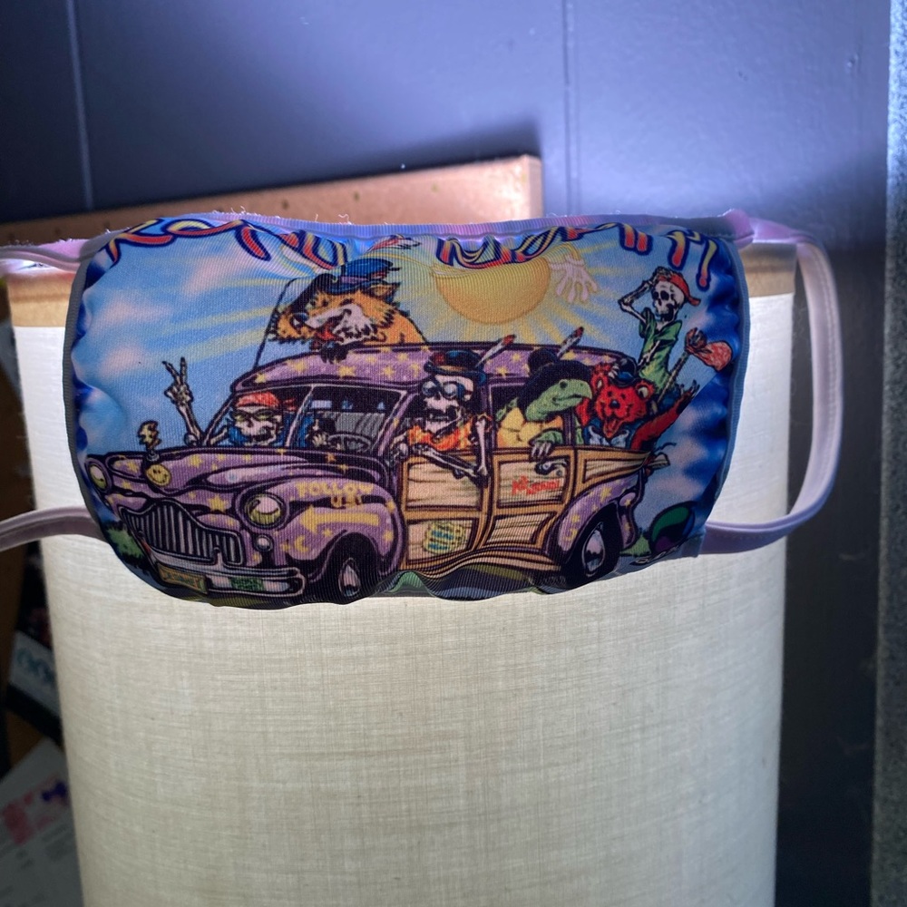 🧸Grateful Dead. Road trippin facemask